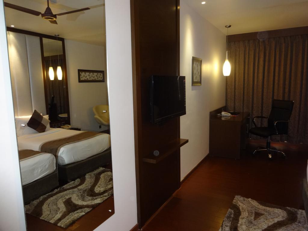 Daspalla Hyderabad Ngoại thất bức ảnh